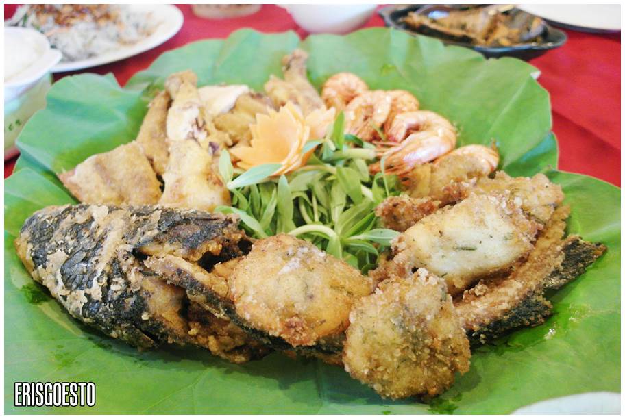 Vietnamese Cuisine at Tam Coc, Vietnam