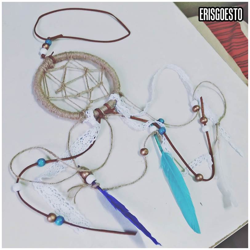 DIY Mini Dreamcatcher from Typo