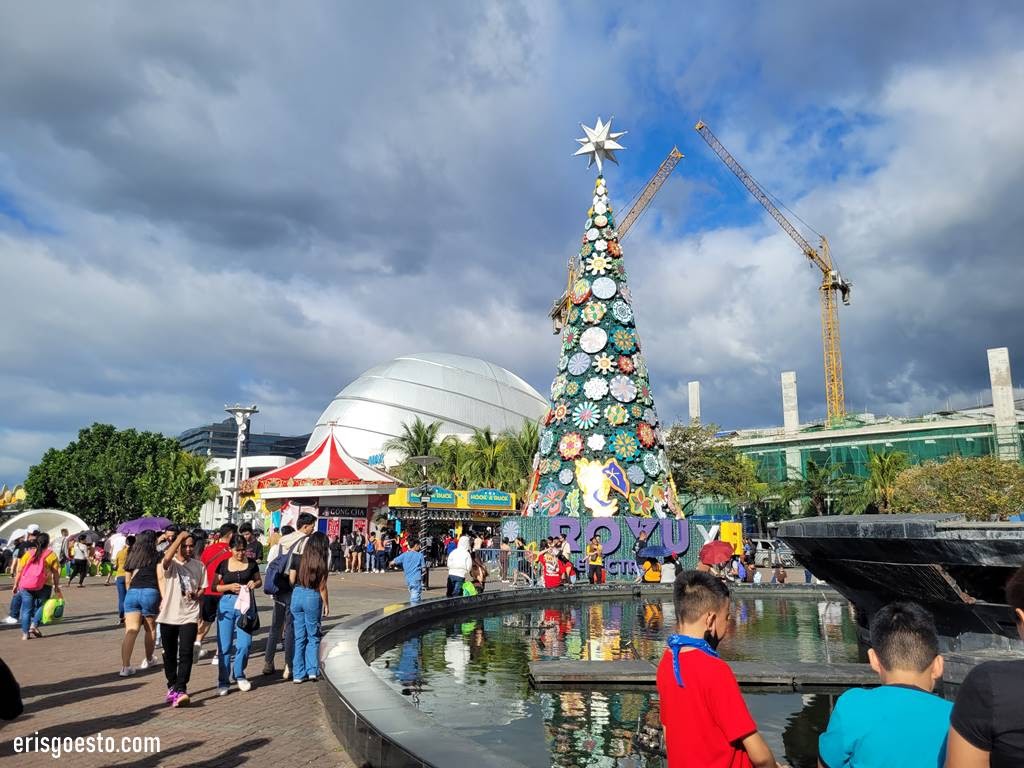 Manila Over Christmas is an Introvert’s Worst Nightmare