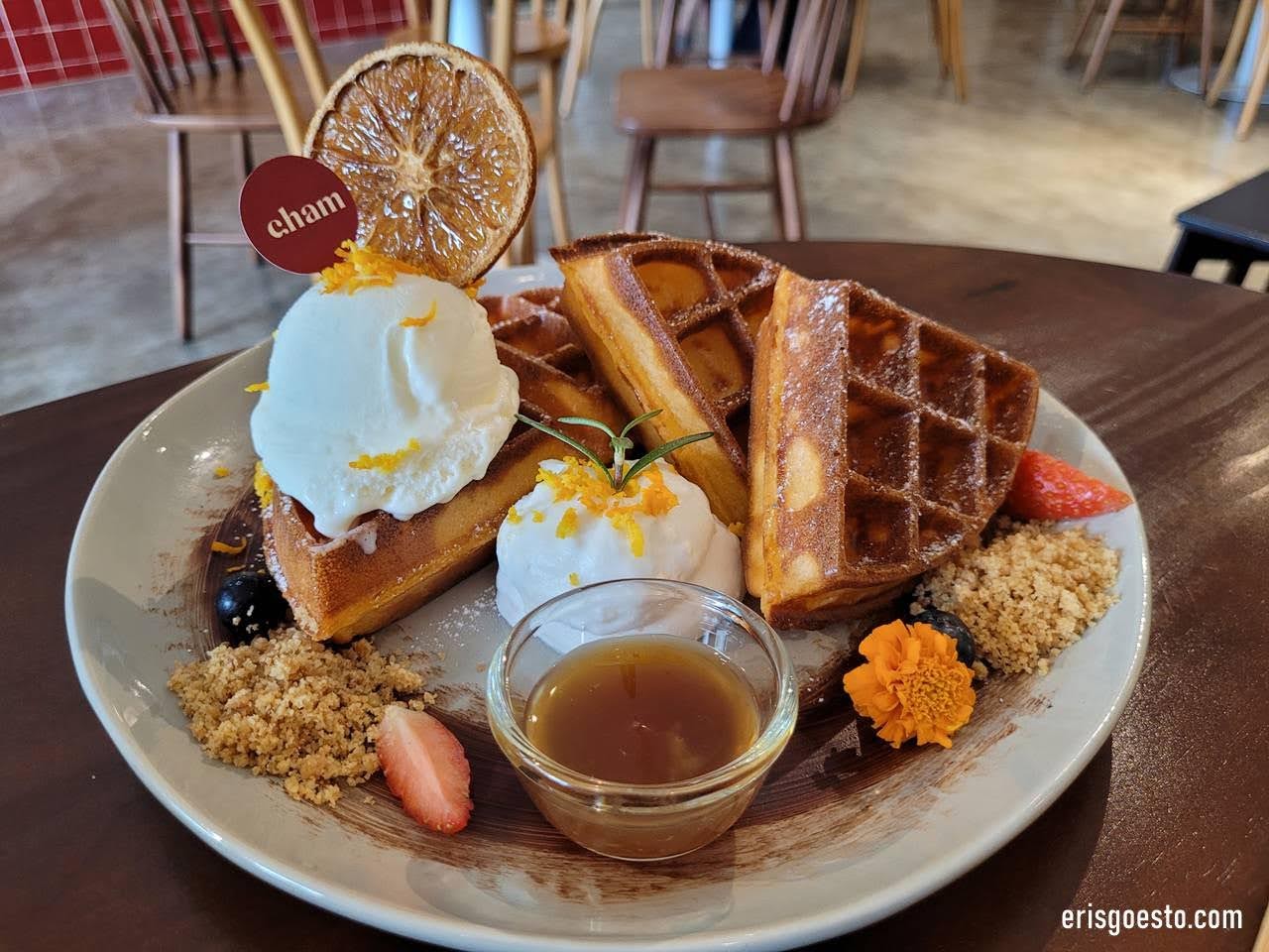 Cham Dessert Cafe – Waffle Artistry @ Bandar Puteri Puchong [CLOSED]