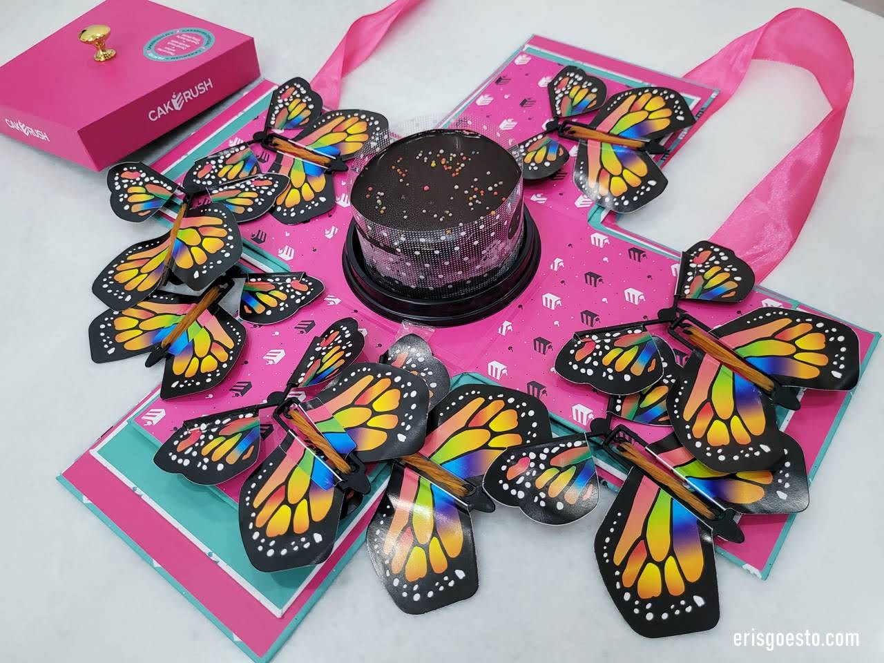 Review: Cake Explosion Gift Box by Cake Rush